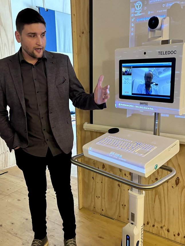 Demonstration der hersteller&uuml;bergreifenden Quantenschl&uuml;ssel-Verteilung (QKD) f&uuml;r kritische Infrastrukturen im Gesundheitskiosk Sundhausen