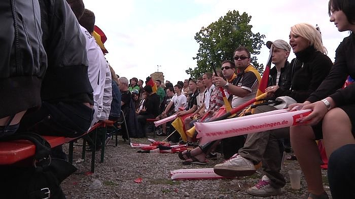 Fu&szlig;ballgucken auf dem Berg