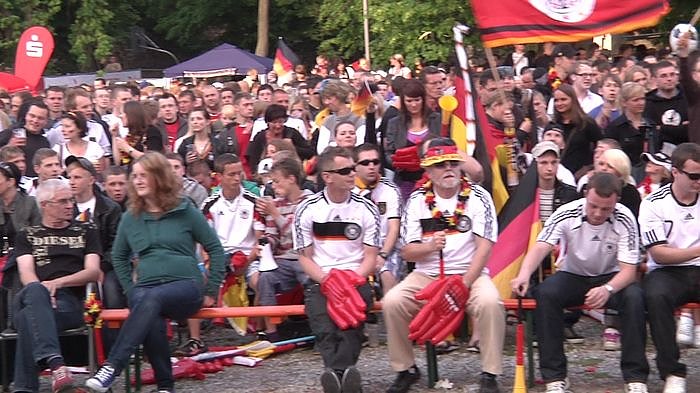 Fu&szlig;ballgucken auf dem Berg