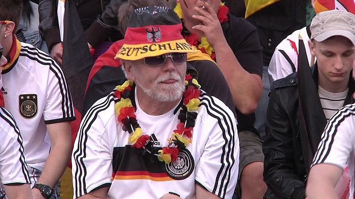 Fu&szlig;ballgucken auf dem Berg