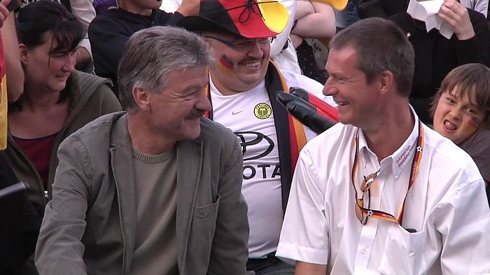 Fu&szlig;ballgucken auf dem Berg