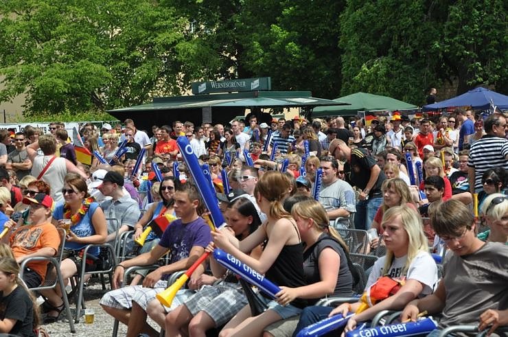 Public Viewing auf den Petersberg