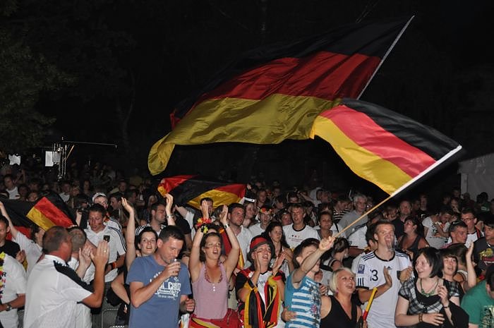 Public Viewing auf den Petersberg