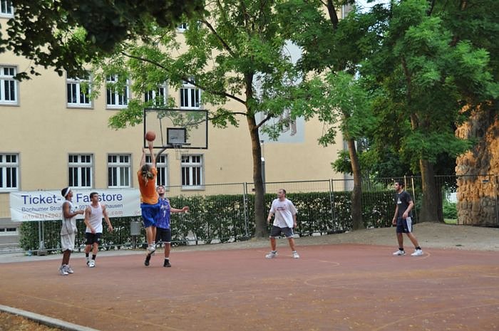 Public Viewing auf den Petersberg