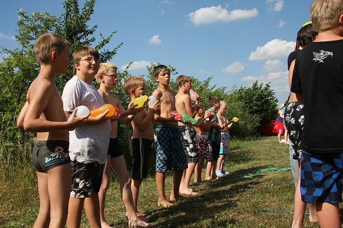 Gel&auml;ndespiel und Wasserschlacht