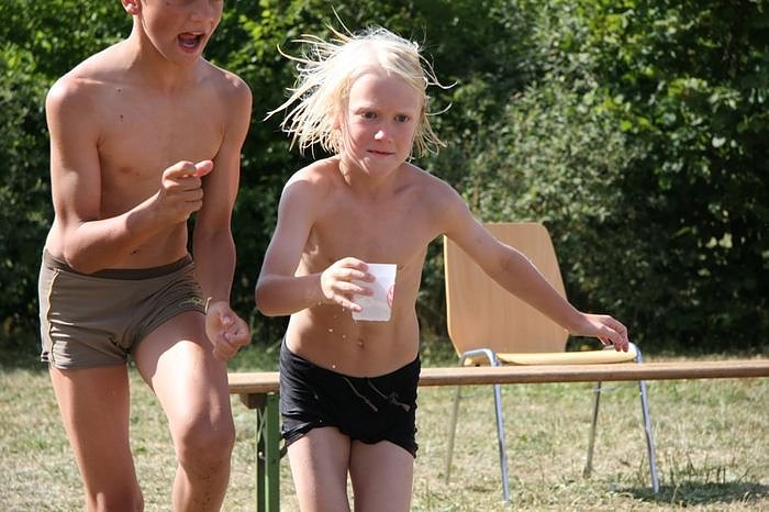 Gel&auml;ndespiel und Wasserschlacht