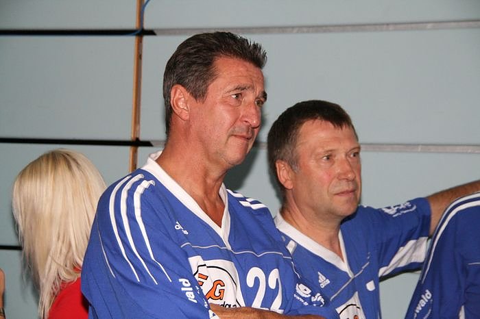 Aufgalopp der Helden und der Promis