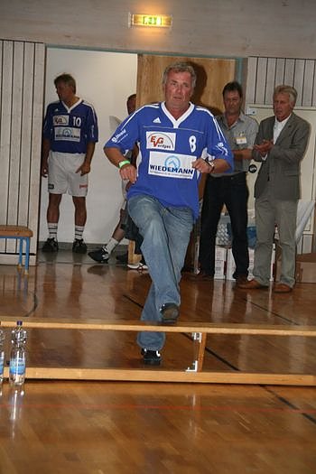 Aufgalopp der Helden und der Promis