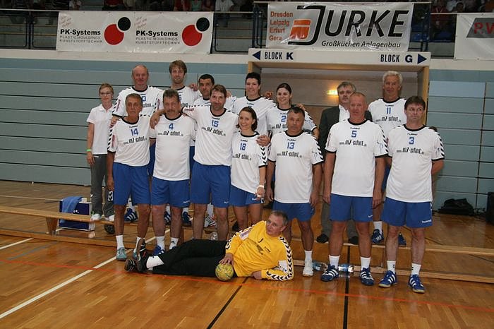 Aufgalopp der Helden und der Promis