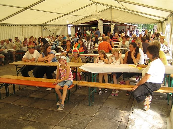 Dorffest gefeiert