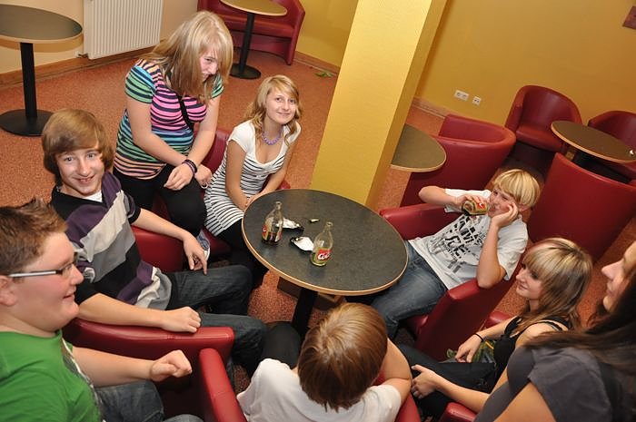 Coole Junge Party im Klubhaus