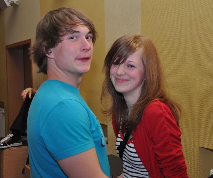 Coole Junge Party im Klubhaus