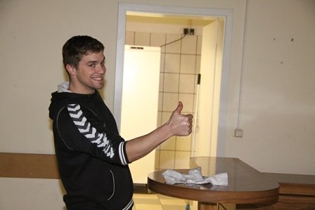 Arbeitseinsatz in der Halle