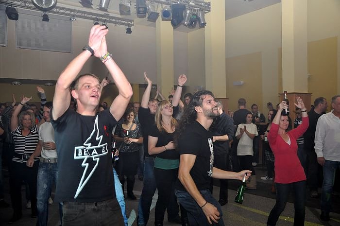 Rocken gegen Aids im Klubhaus