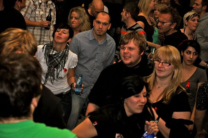 Rocken gegen Aids im Klubhaus