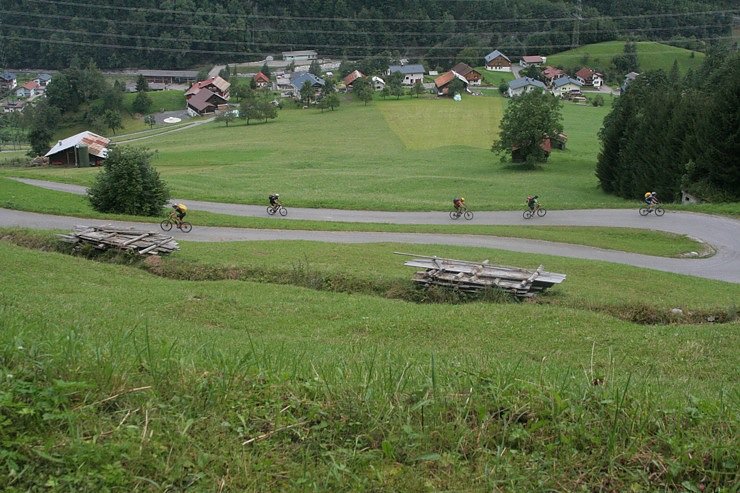 Mountainbike-Autobahn kurz hinter Dalaas