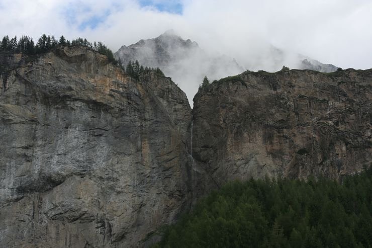 Felsmassiv oberhalb von Valdidentro