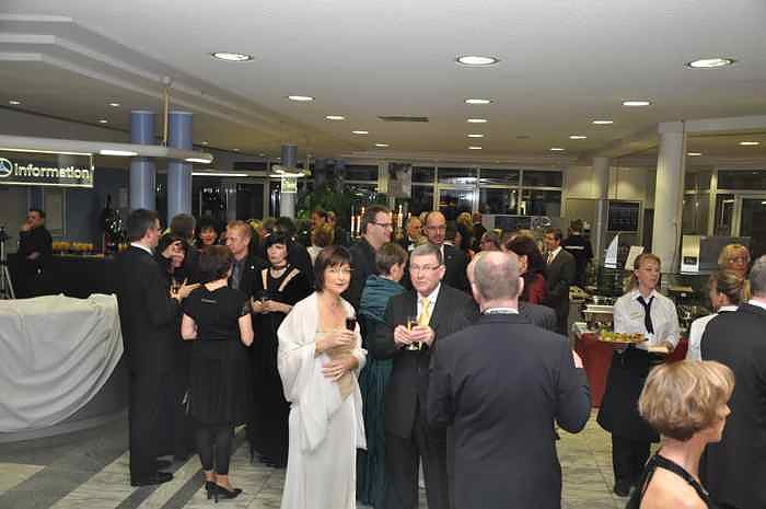 &Auml;rzte- und Apothekerball im Autohaus Peter