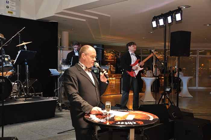 &Auml;rzte- und Apothekerball im Autohaus Peter