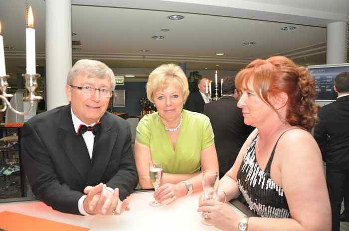 &Auml;rzte- und Apothekerball im Autohaus Peter