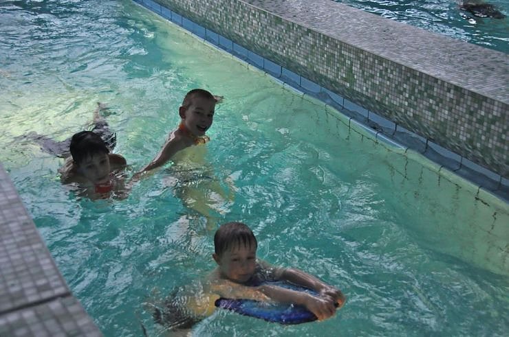 Mega Poolparty im Badehaus