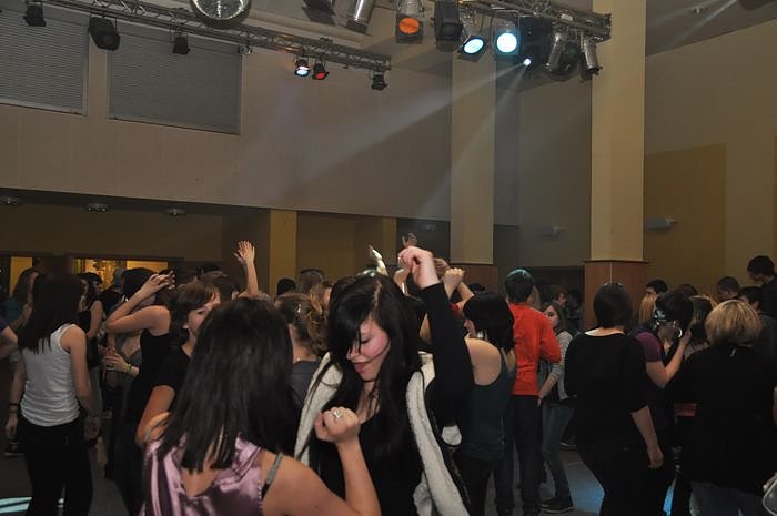 Coole Junge Party im Klubhaus