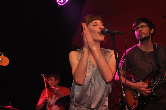 Chapeau Claque Live in der Destille