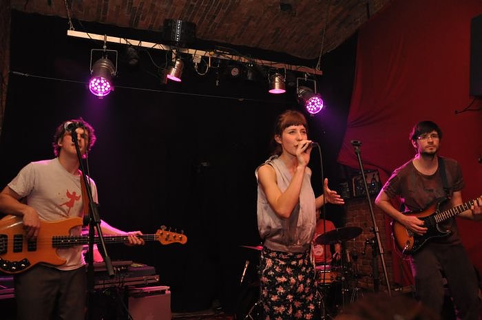 Chapeau Claque Live in der Destille