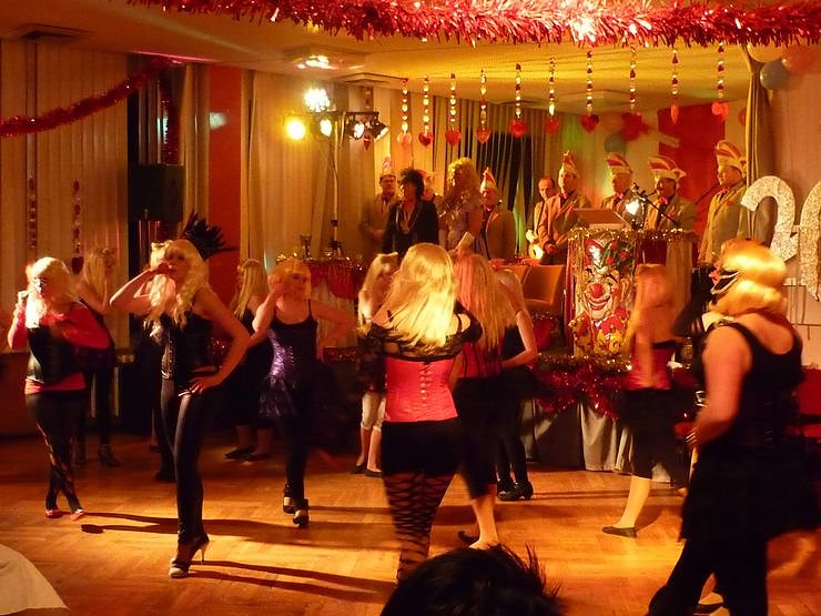 Auftakt in S&uuml;lzhayn